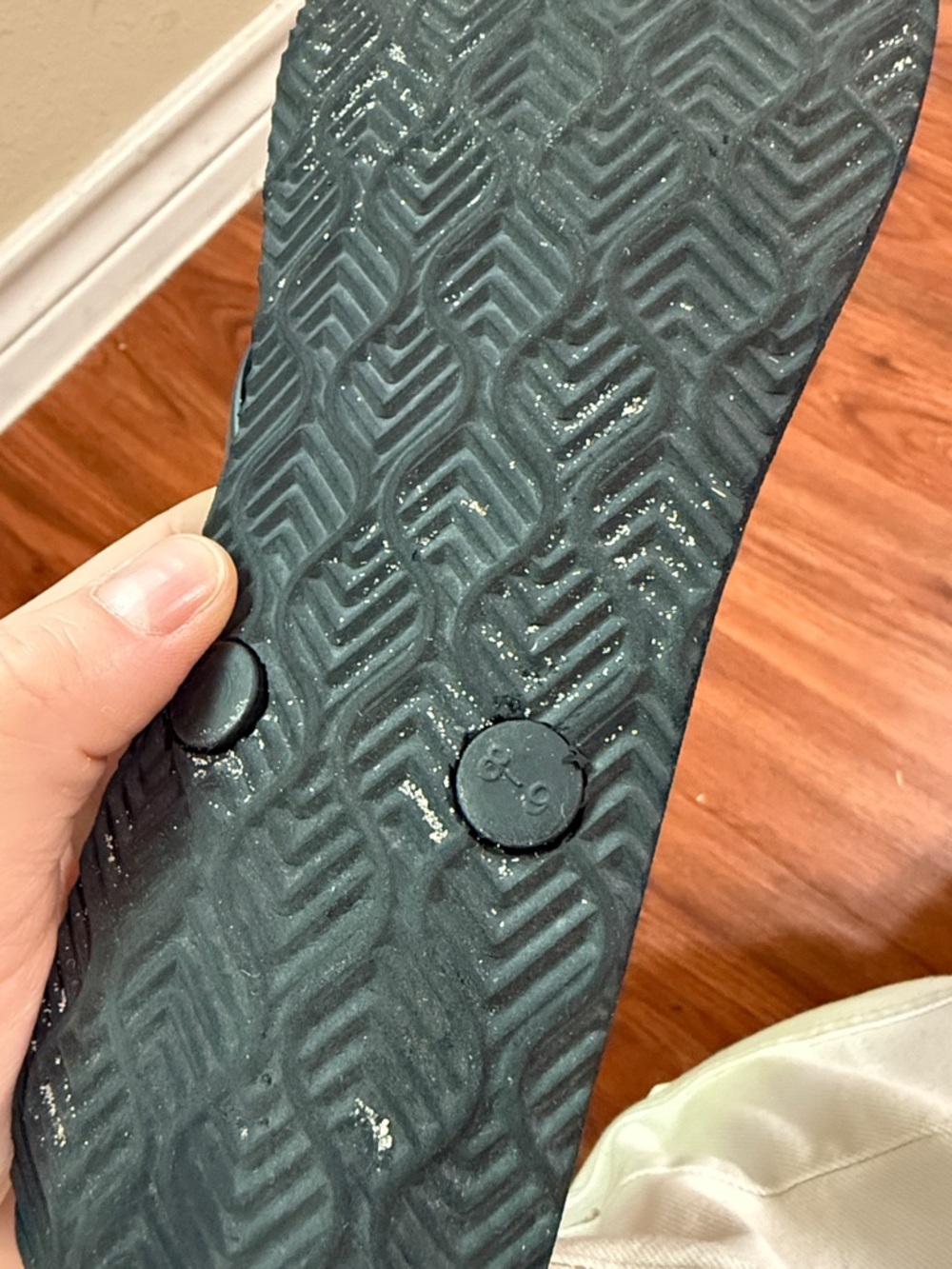 Steve Madden Flip Flops - Picture 5 of 5